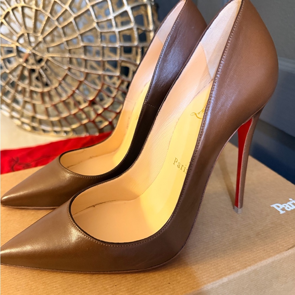 Christian Louboutin So Kate 120 Brown Nudes
